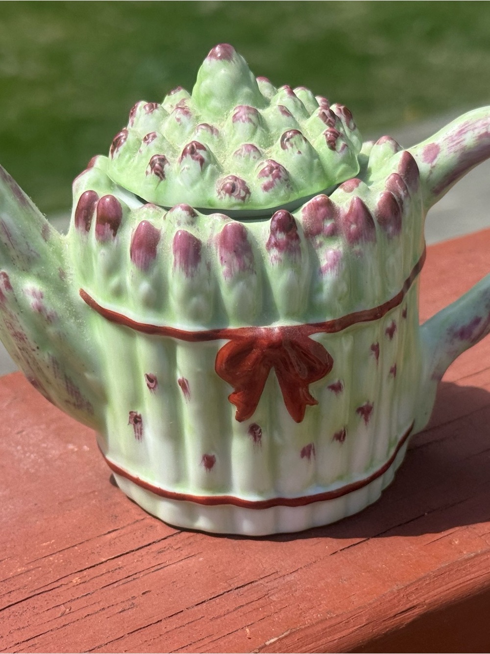 Ceramic Artichoke Teapot - Green and Pink